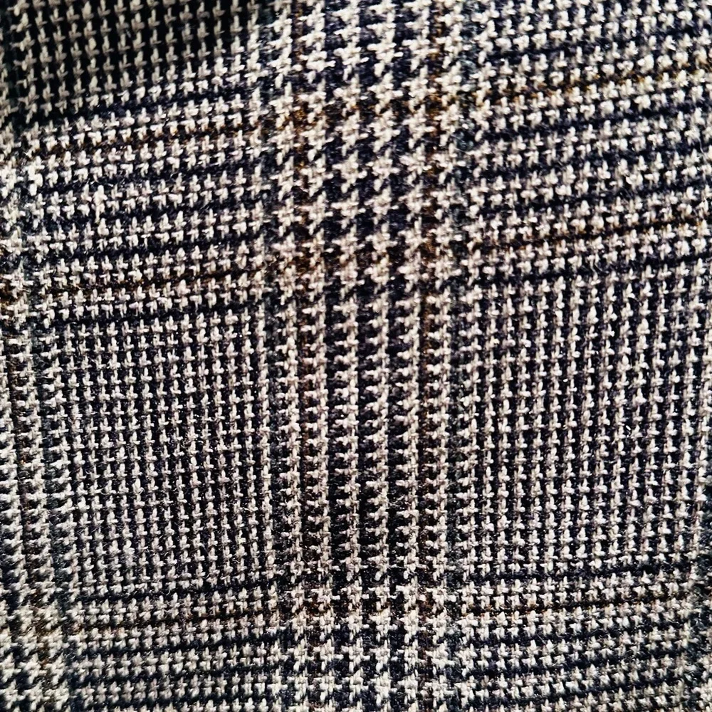 Vintage Neiman Marcus Men's Houndstooth Sports Coat. - Picture 2 of 13